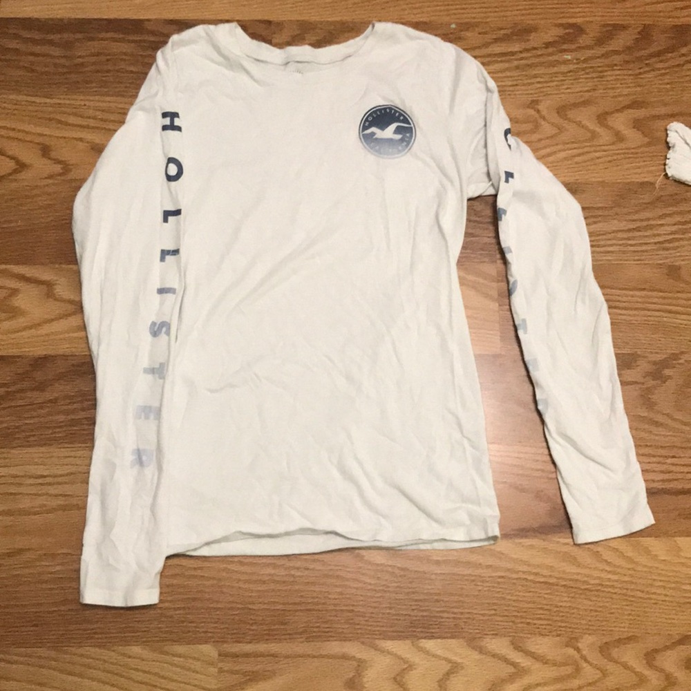 Hollister long sleeves graphics